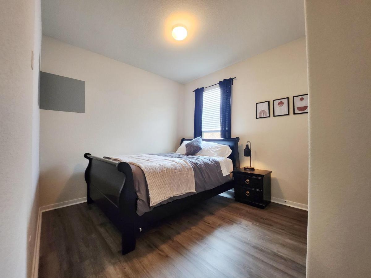 יוסטון 4 Bedroom Home Near Downtown Med Center Nrg Stadium Pearland Skyview Long By Ion Rentals מראה חיצוני תמונה