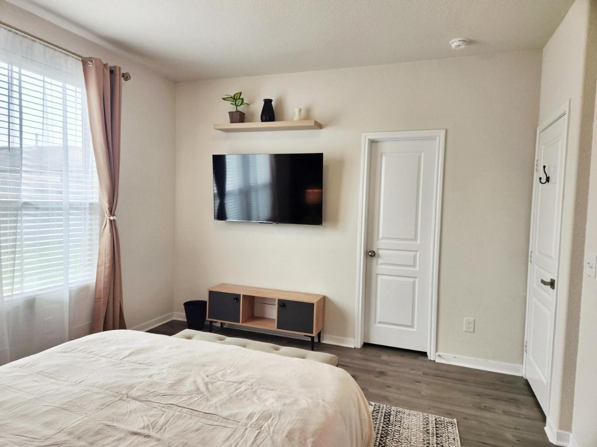 יוסטון 4 Bedroom Home Near Downtown Med Center Nrg Stadium Pearland Skyview Long By Ion Rentals מראה חיצוני תמונה