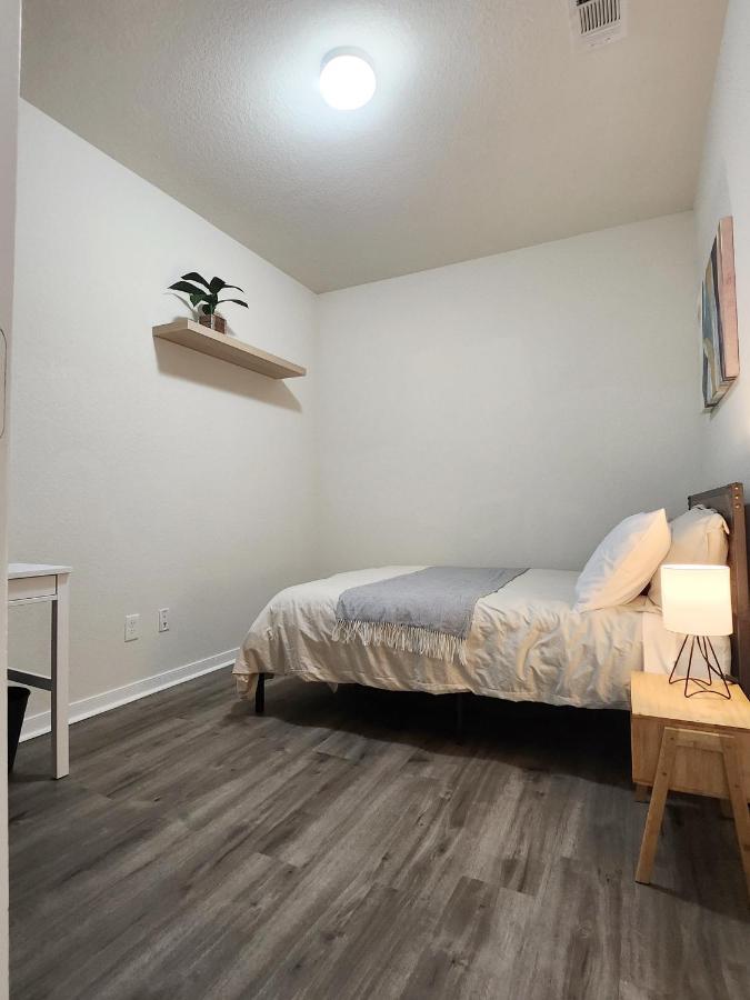 יוסטון 4 Bedroom Home Near Downtown Med Center Nrg Stadium Pearland Skyview Long By Ion Rentals מראה חיצוני תמונה
