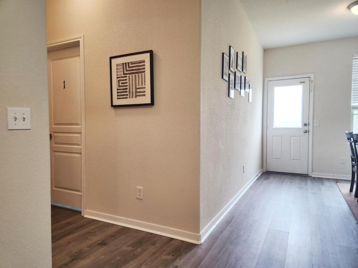 יוסטון 4 Bedroom Home Near Downtown Med Center Nrg Stadium Pearland Skyview Long By Ion Rentals מראה חיצוני תמונה