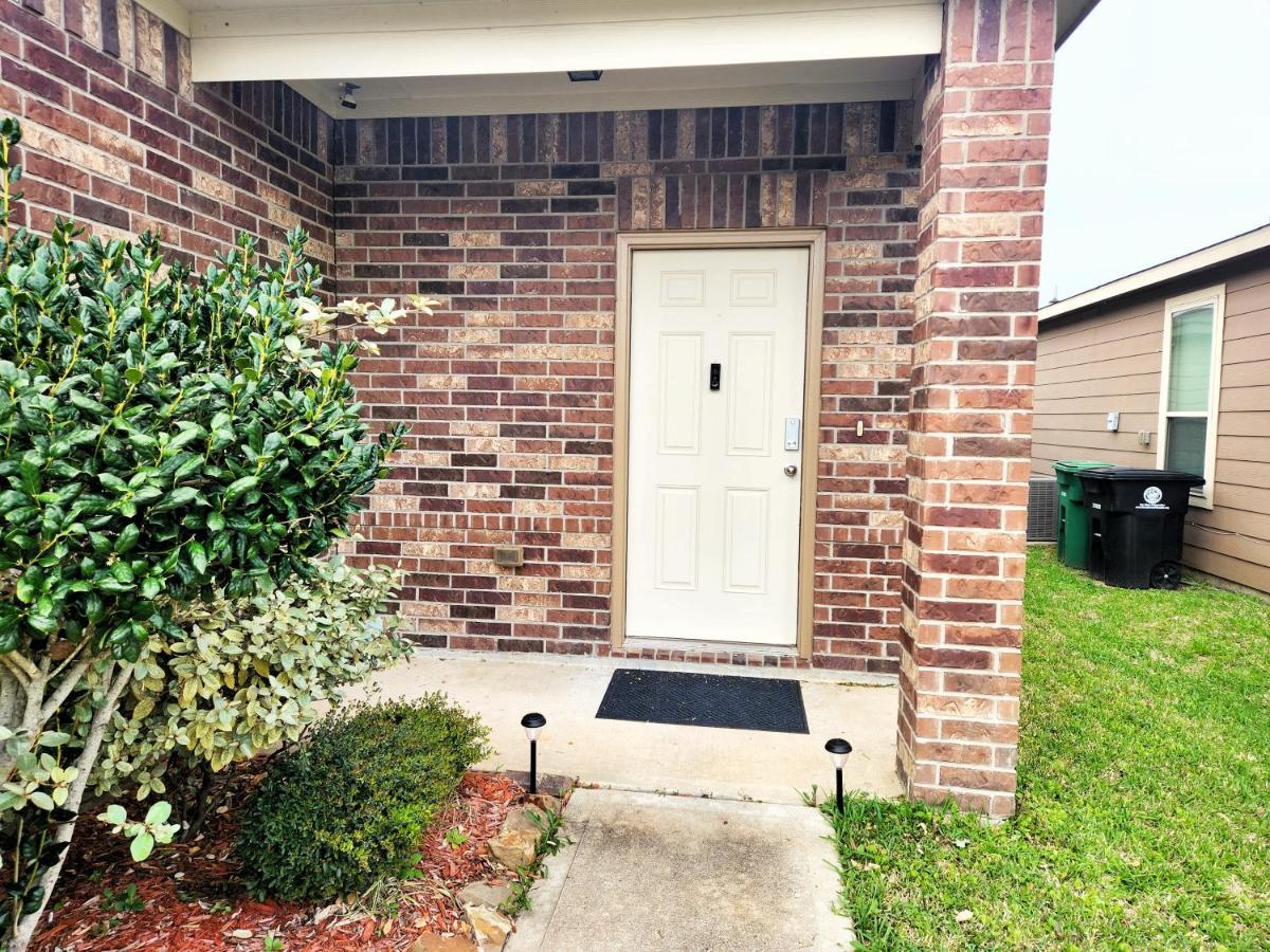 יוסטון 4 Bedroom Home Near Downtown Med Center Nrg Stadium Pearland Skyview Long By Ion Rentals מראה חיצוני תמונה