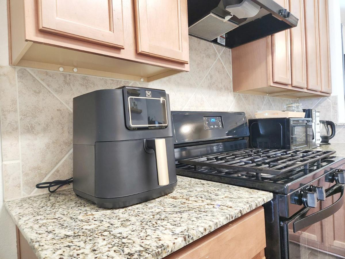 יוסטון 4 Bedroom Home Near Downtown Med Center Nrg Stadium Pearland Skyview Long By Ion Rentals מראה חיצוני תמונה