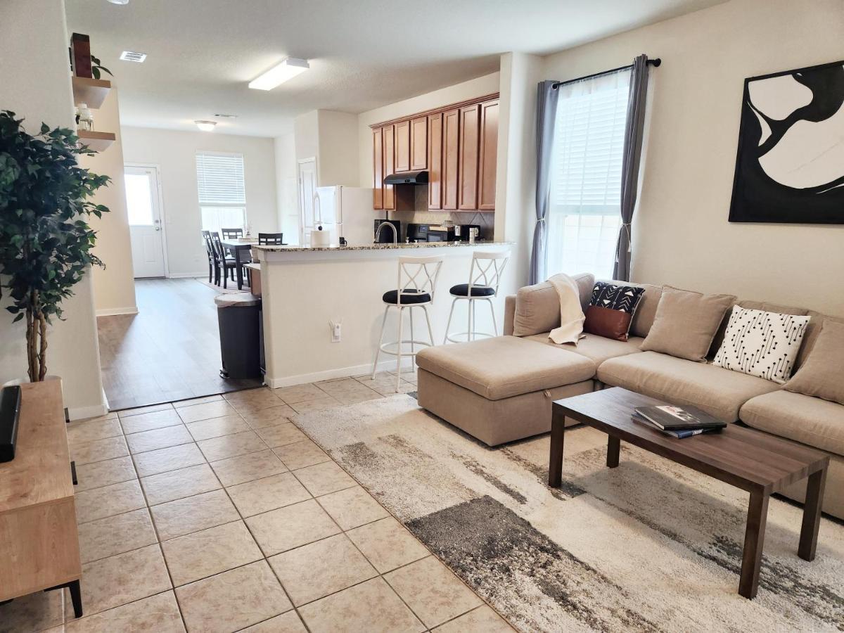 יוסטון 4 Bedroom Home Near Downtown Med Center Nrg Stadium Pearland Skyview Long By Ion Rentals מראה חיצוני תמונה
